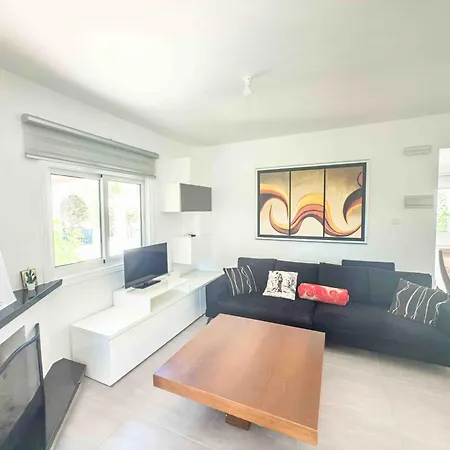 Iria Family - Kid Friendly, Walk To The פרוטאראס