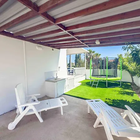 Iria Family - Kid Friendly, Walk To The