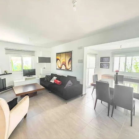 Iria Family - Kid Friendly, Walk To The Villa